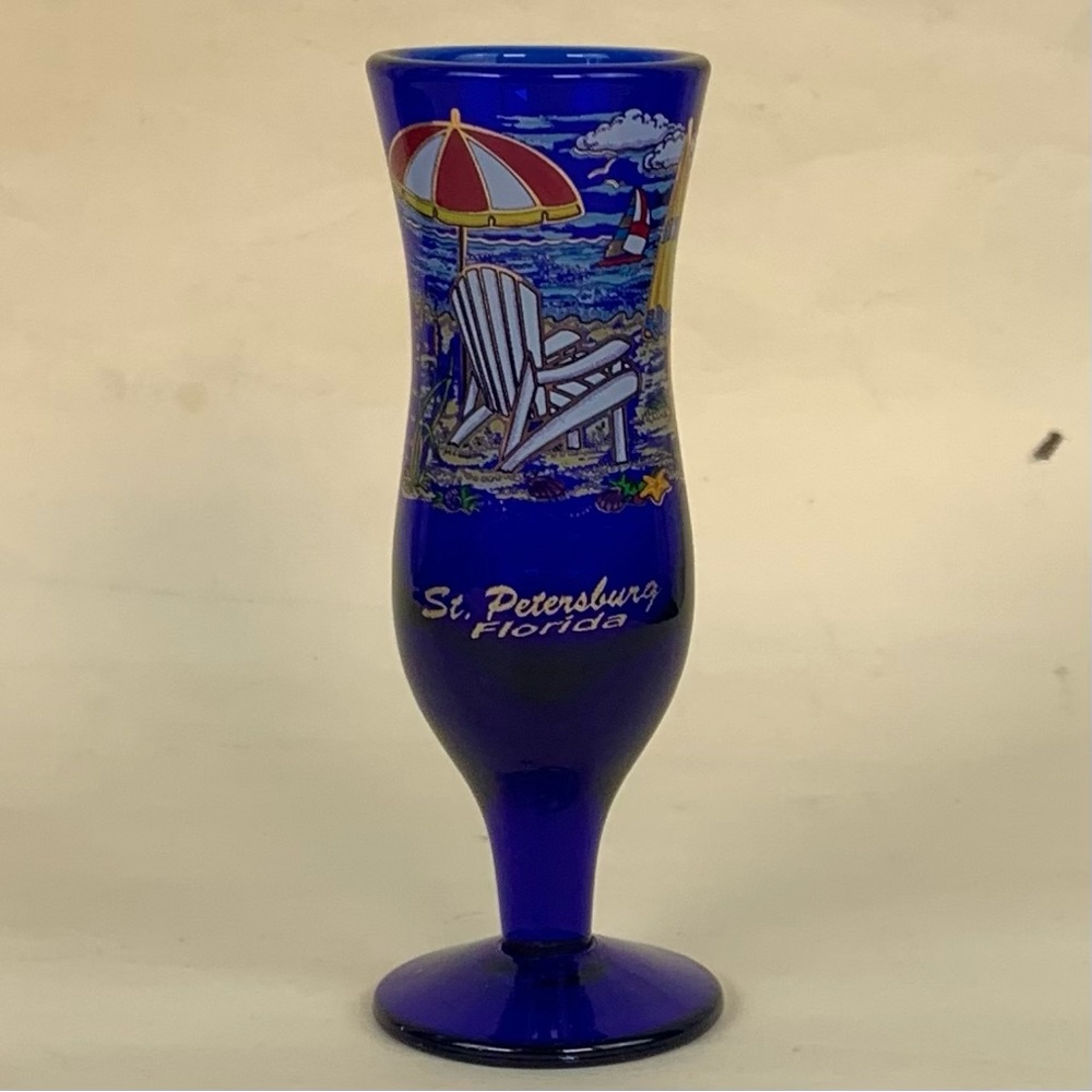St. Petersburg miniature 🍾Hurricane style souvenir glass.